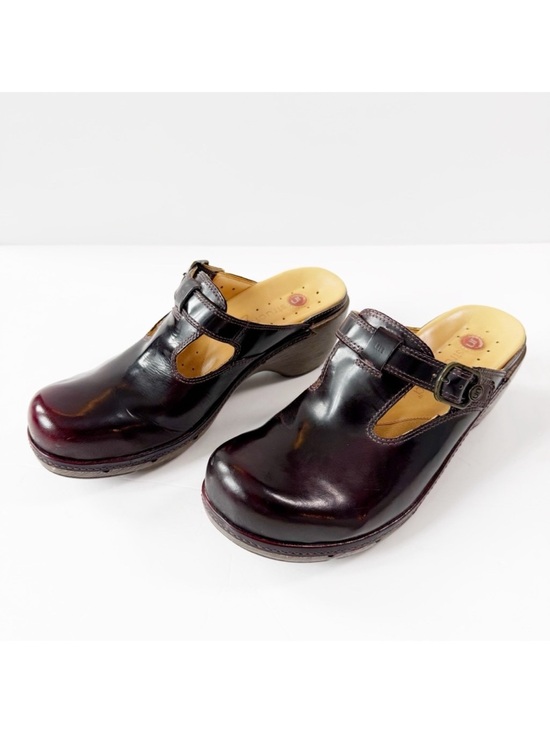 Clarks Shoes - VTG Clarks Woman Burgundy Leather Slip-On Chunky Babydoll Clogs US8.5 Boho Folk
